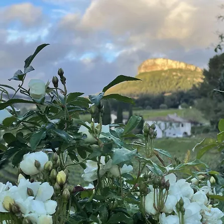 La Du Clos De La Tour