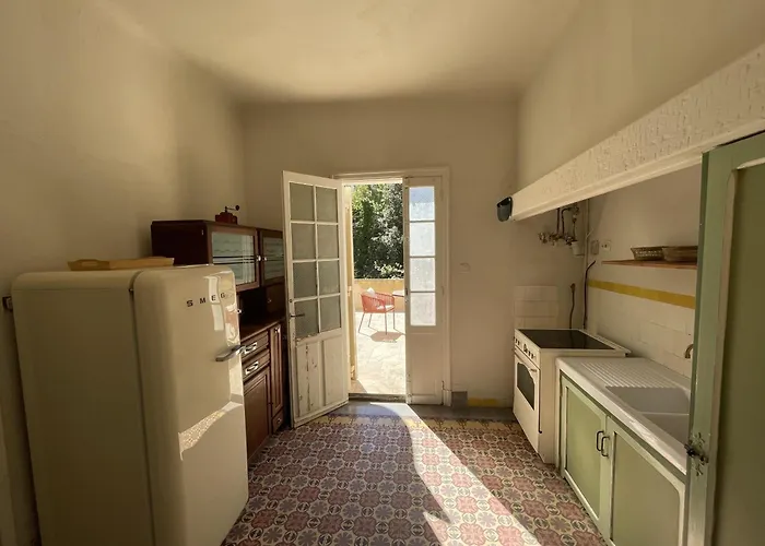 La Du Clos De La Tour 公寓 *