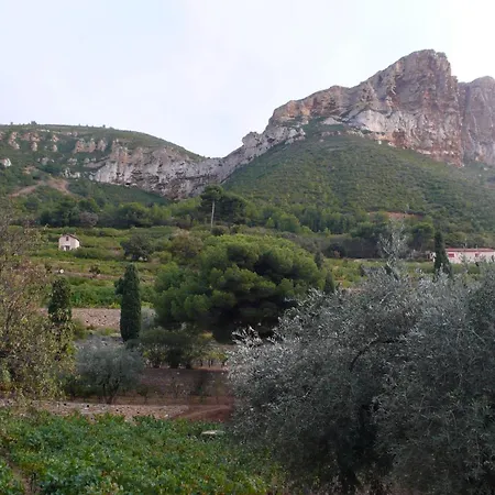 La Du Clos De La Tour Cassis